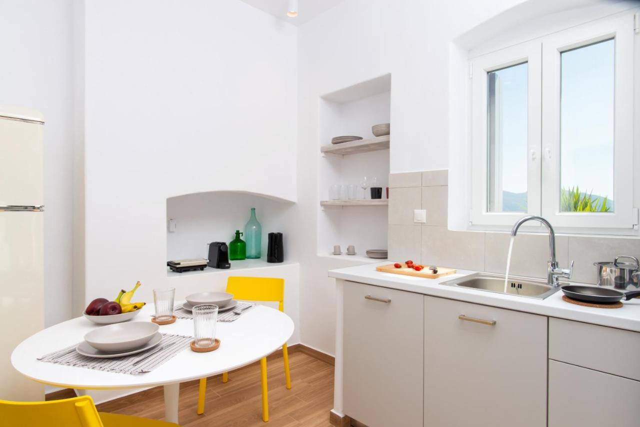 Haroto Suites Tripití Buitenkant foto